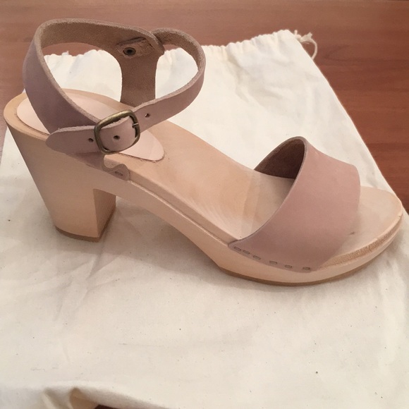 bryr clogs poshmark